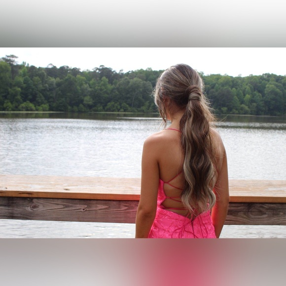 Hot pink prom dress - Picture 2 of 4